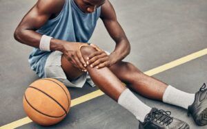 Athlete facing problems with cartilage in knee