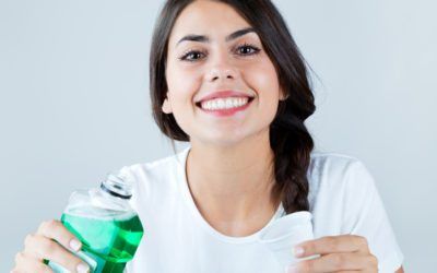 HOW TO USE MOUTHWASH